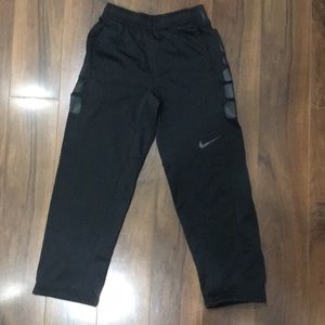 Nike thermal fit sweat pants